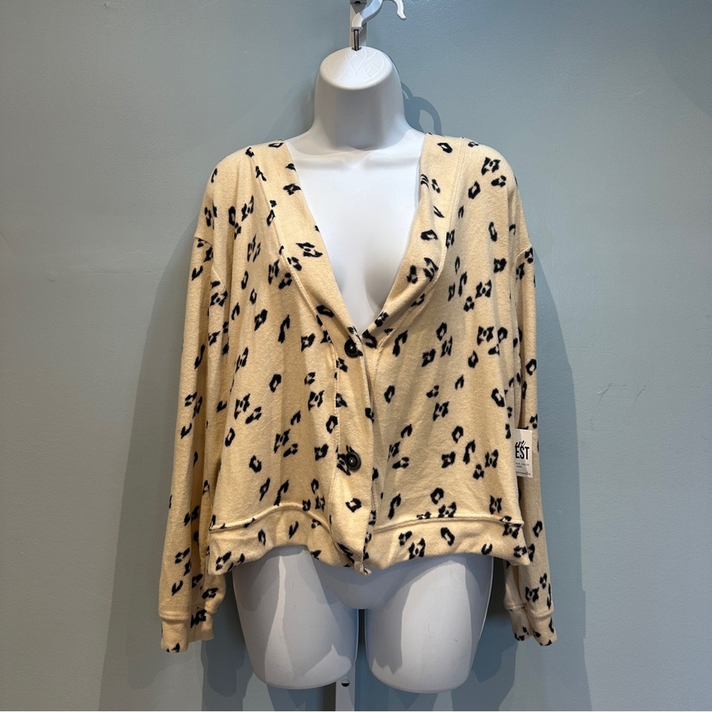 Somewhere West Cream Animal Print Button Cardigan Large New with Tags